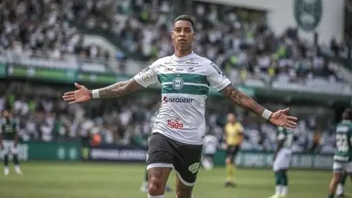 Justiça torna Alef Manga e mais seis jogadores réus por esquema de apostas