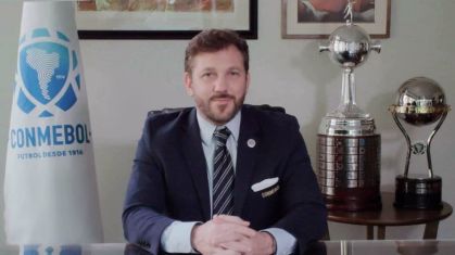 Alejandro Domínguez, presidente da Conmebol, apagou publicação sobre prêmio do Fla