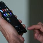 Claro é condenada a indenizar psicóloga que teve três linhas de celular cortadas