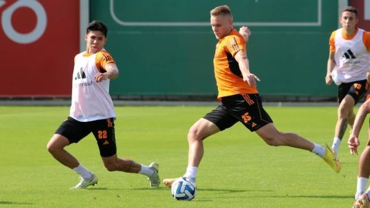 Alemão disputa titularidade com Luiz Adriano no ataque