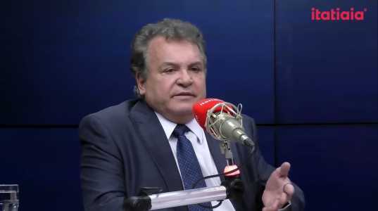 Alencar da Silveira Jr. foi o convidado do Dia a Dia da Política Entrevista nesta segunda-feira (15)