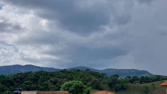 Alerta de chuva vale para diferentes regiões de Minas