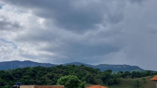 Alerta de chuva vale para diferentes regiões de Minas