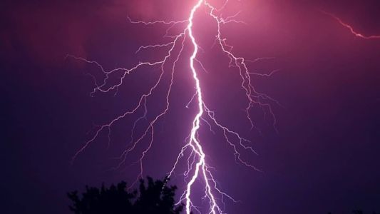 Alerta de tempestade vale até as 23h59 desta terça-feira (26)