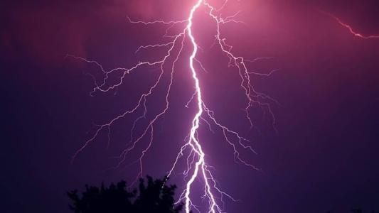 Alerta de tempestade vale até as 23h59 desta terça-feira (26)