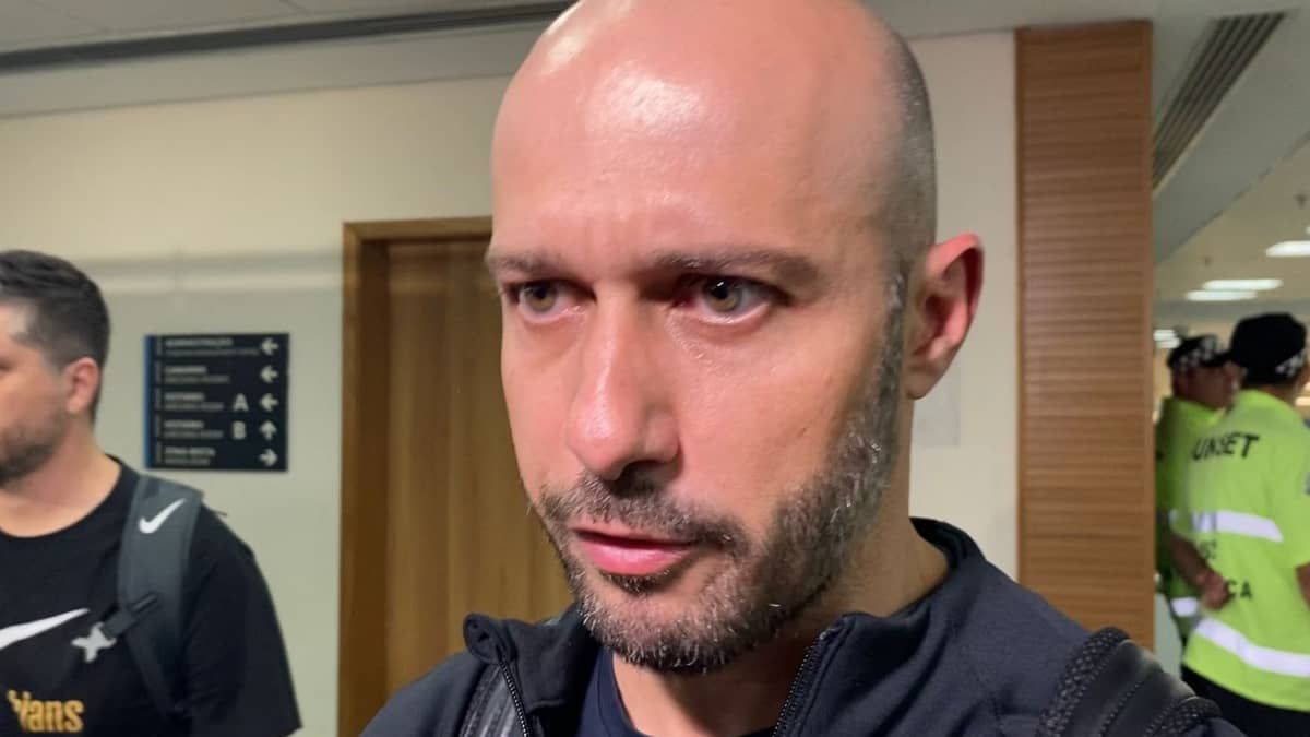 Gerente de futebol avalia continuidade de Luxemburgo no Corinthians