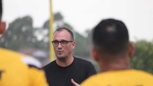 Alex Brasil celebrou o acesso do Criciúma