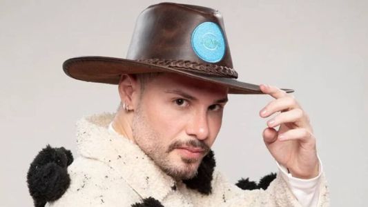 Alex Gallete foi eliminado ao lado de Deborah Albuquerque de A Fazenda 14