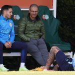 Alex volta ao Palmeiras para aprendizado com equipe técnica