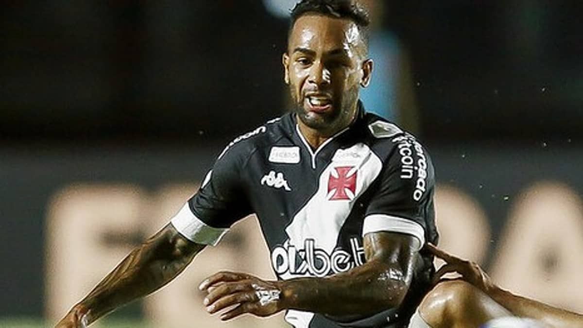 Sem espaço, Alex Teixeira deixará o Vasco ao final do Brasileiro