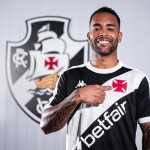 Vasco confirma contratação do atacante Alex Teixeira