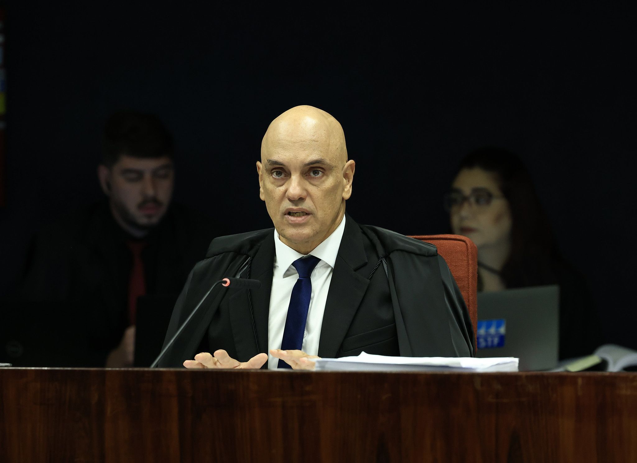 Moraes acata denúncia contra Bolsonaro e mais sete por tentativa de golpe de Estado