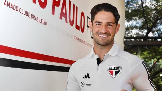 Alexandre Pato será apresentado pelo São Paulo nesta terça-feira (30)