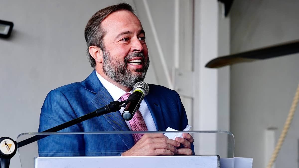 Silveira cita 'desdém' de Zema ao faltar em agenda de ministros do governo Lula em BH