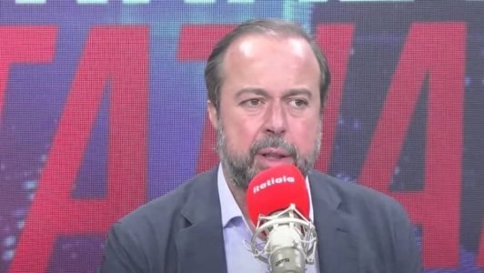 Alexandre Silveira defendeu uso do modal ferroviário para diminuir fluxo de carretas na BR-040