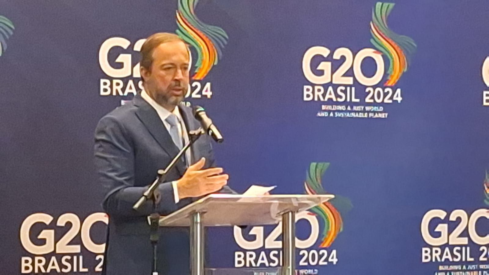 Alexandre Silveira: ‘Somos controladores da Petrobras e não podemos ter vergonha disso’