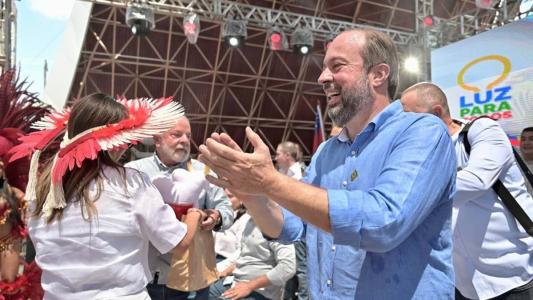Alexandre Silveira participou, no Pará, de lançamento do programa 'Luz para Todos'