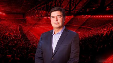 Leitão chega ao Furacão após sete anos nos EUA