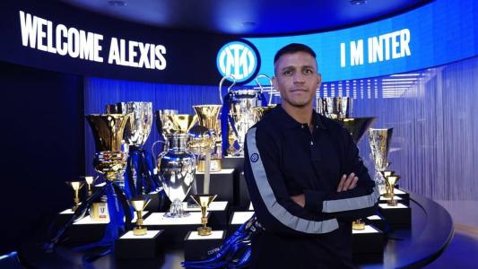 Alexis Sanchez assinou com a Inter de Milão até 2024