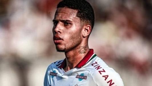 Alexsander é uma das principais joias da base do Fluminense