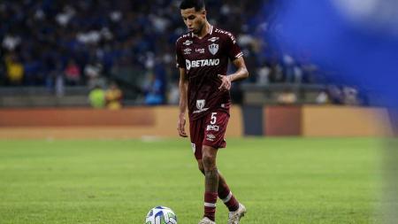Alexsander está entre as principais promessas do Fluminense