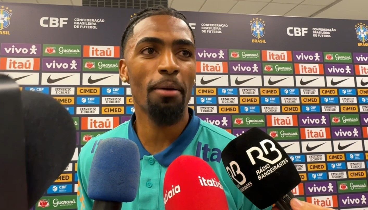 Titular, Alexsandro comemora desempenho em primeiros jogos na Seleção