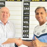 Santos anuncia a contratação de Alfredo Morelos