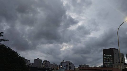 Algumas regiões de Minas podem registrar chuva forte nas próximas semanas