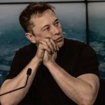 Elon Musk paga Twitter Blue para usuários famosos
