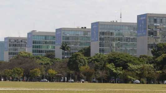 Aliados de Lira cobraram do Palácio do Planalto reforma ministerial