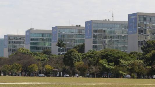 Aliados de Lira cobraram do Palácio do Planalto reforma ministerial
