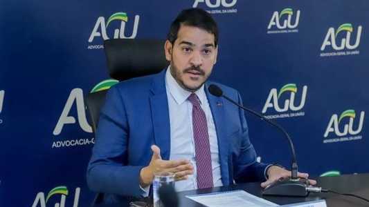 Aliados de Messias veem tentativa de "queimá-lo" na disputa para o STF.