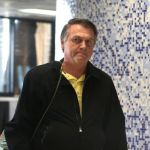 Aliados defendem que Bolsonaro insista em candidatura mesmo inelegível