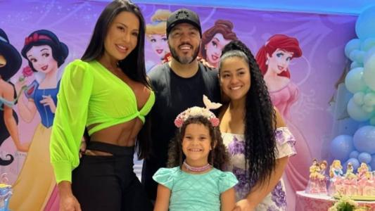 Alice, de 6 anos, é neta mais nova do cantor Belo