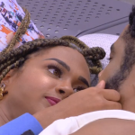 Aline repara mudança em visual de Diogo e elogia ator em meio à carícias: 'Bonitona'