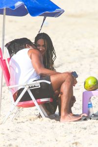 Aline e Diogo vistos juntos na Barra da Tijuca