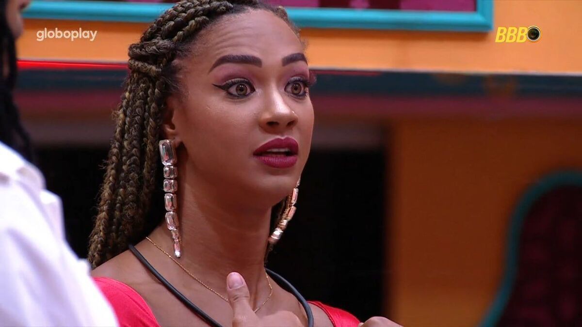 No BBB 25, Aline confronta João Gabriel após receber 'Mira do Líder': 'Hipocrisia'