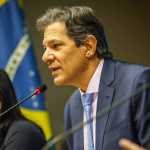 Shein e Shopee: Haddad diz que governo pode rever alíquota de 60% do imposto de importação