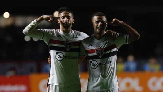 Alisson (dir) sofreu com problemas psicológicos durante o início desta temporada