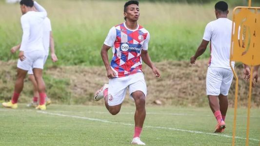 Alisson Santos estava emprestado ao Náutico