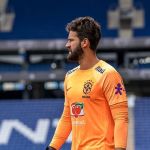 Brasil x Guiné: Alisson sofre trauma em dedo da mão esquerda e está fora do jogo