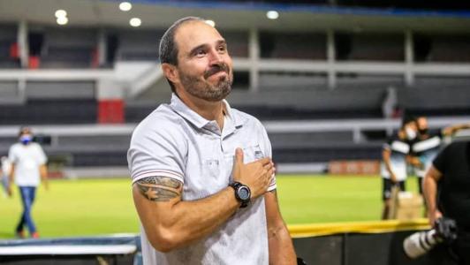 Allan Aal é o novo técnico do Náutico