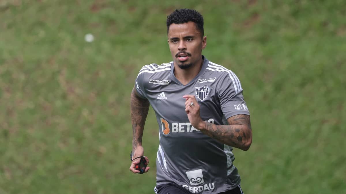 Allan fica no Atlético ou vai para o Flamengo? Rodrigo Caetano responde
