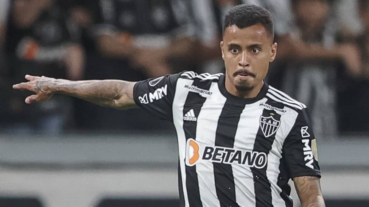 Sampaoli pede, e Flamengo volta a mirar contratação de Allan, do Atlético