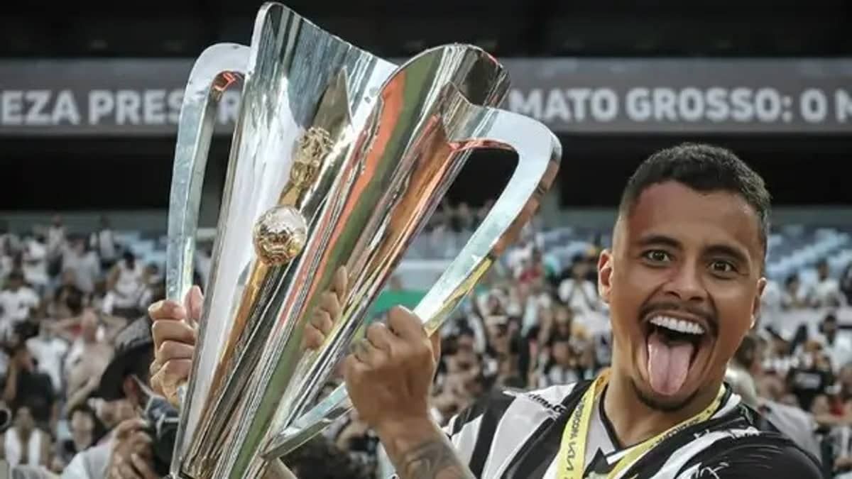 Reforço do Flamengo, Allan publica 'carta' para o Atlético: 'Parte da história'