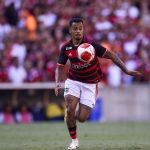 Tite analisa o momento de ex-volante do Atlético com a camisa do Flamengo