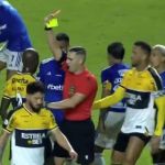 Técnico do Criciúma admite 'besteira' de ex-Cruzeiro em jogo