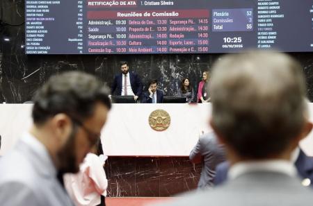 Deputados derrubaram veto do governador Romeu Zema