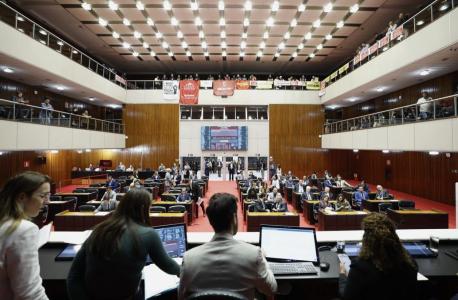 Deputados derrubaram veto do governador Romeu Zema