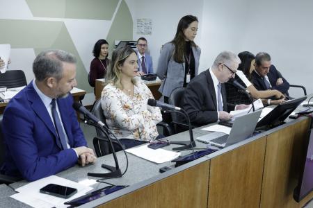 Deputados aprovaram o texto enviado pelo governador Romeu Zema na Comissão de Administração Pública